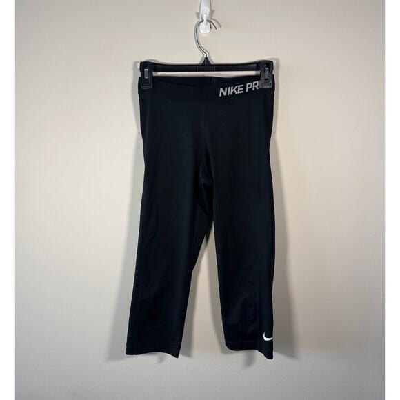 Nike Pro Black Capri Training Leggings Women’s Size Small – Dri-FIT Compression - Picture 5 of 6